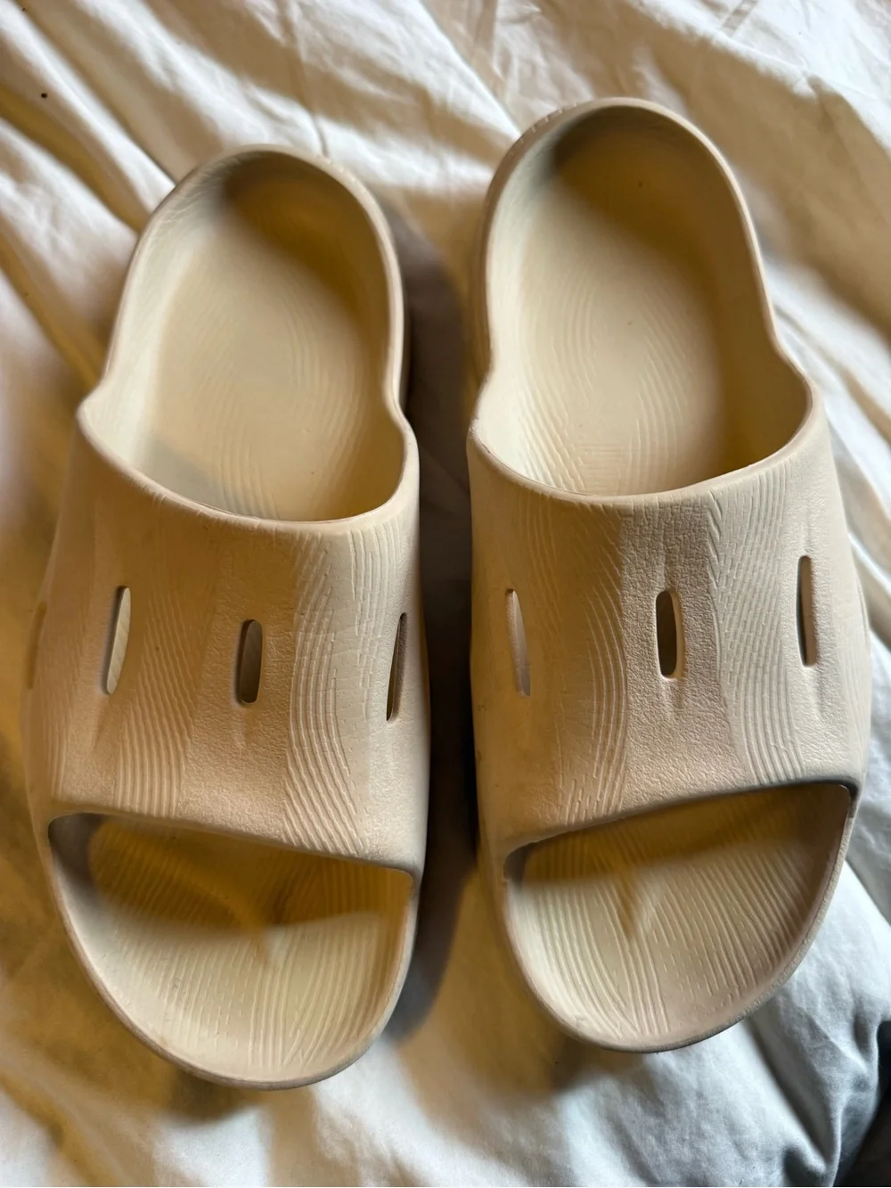 HOKA Ora Recovery Slides Unisex Men’s 9 / Women’s 11 Beige Cushioned Sandals